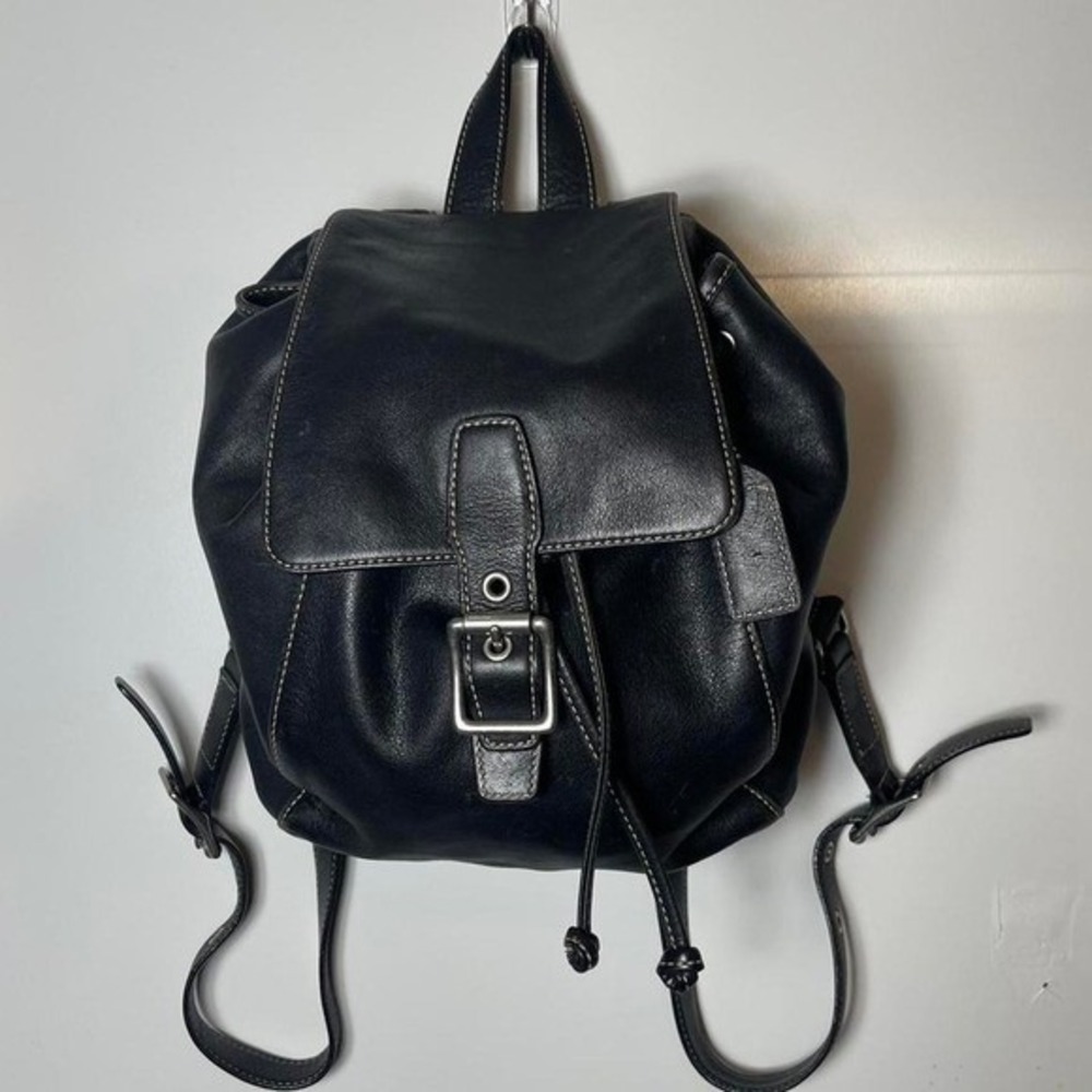 Coach 9569 Vintage Black Leather Drawstring Closure Backpack With Buckle Detail